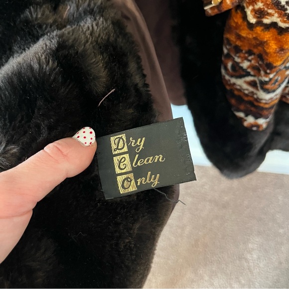 Vintage 1960/1970s  Women's Medium Tapestry Union Made Carpet Coat. - Picture 8 of 8